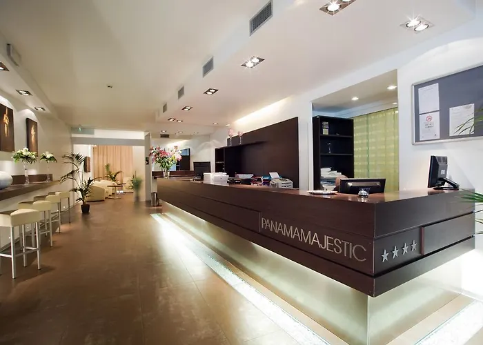 Panama Majestic